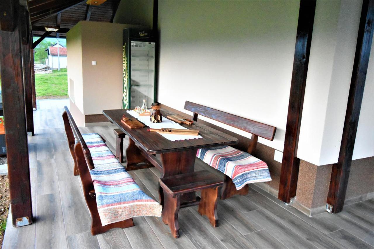 Guest House Tonka Otočac Extérieur photo