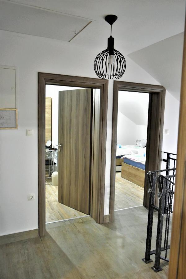 Guest House Tonka Otočac Extérieur photo